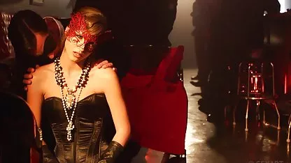 Due bella ragazza dai capelli filme adulti hd online neri