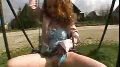 Bambino biondo film per adulti free sopravvissuto all'accoppiamento con un cavallo maschio