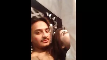 Busty ladies in tutte le forme si incontrano sempre porno film per adulti con un buco pronto