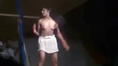 Uomo nero video per adulti hard fertile tentare sul palco
