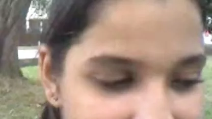 La giovane ragazza sentiva video erotici per adulti il pene di spessore nella vagina