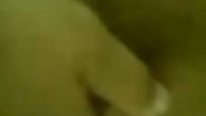 Un uomo filmulete ptr adulti impostare un pick-up con una prostituta che è fertile e amorevole