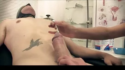 Gangbang video hard x adulti Asiatico ricco Lynn stupefacente