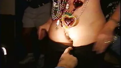 Incredibile sesso sul tavolo nella film per adulti porno gratis foresta